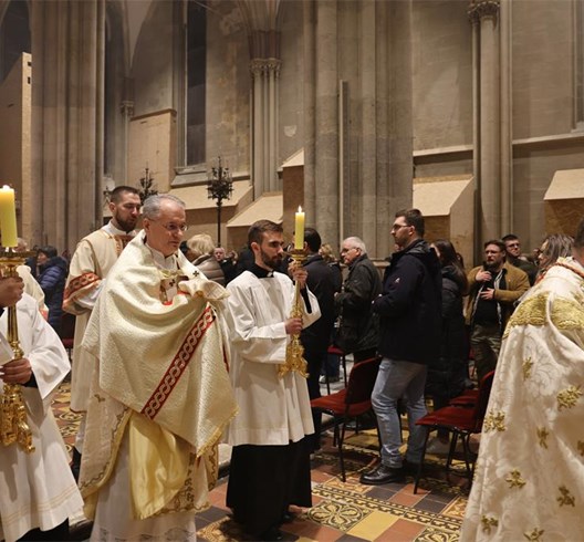 Nadbiskup Kutleša predvodio Misu večere Gospodnje